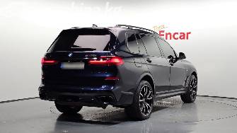 BMW X7 I (G07) M50i 4.4 AT 4WD