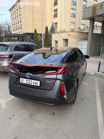Toyota Prius IV Рестайлинг (XW50) 1.8hyb AT