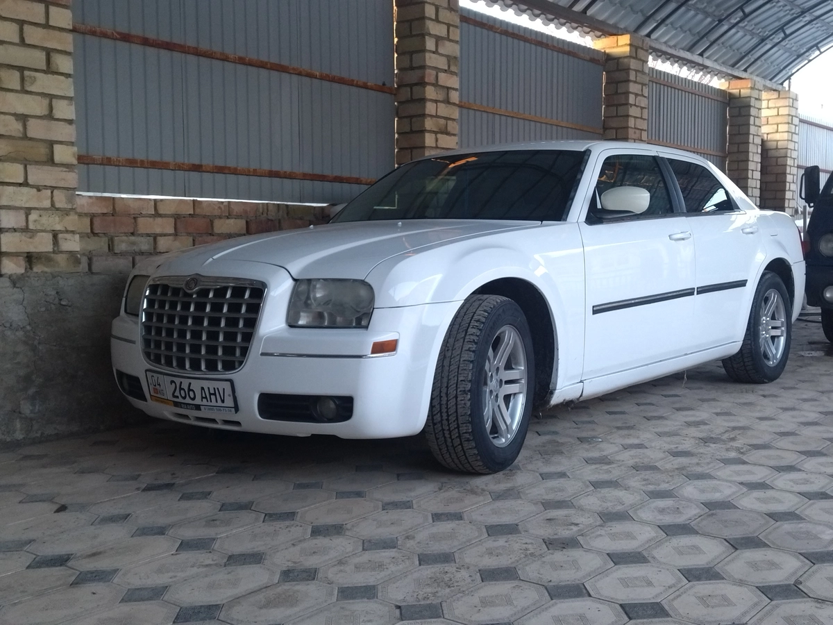 Chrysler 300C I 2.7 AT