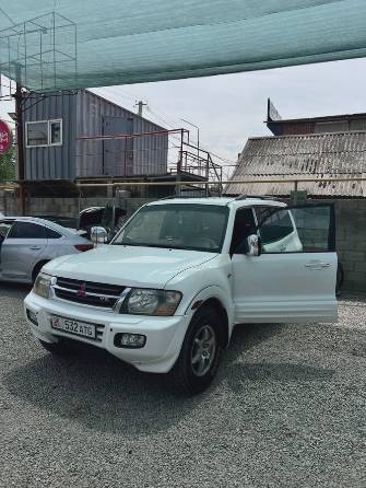 Mitsubishi Montero III 3.5 AT 4WD