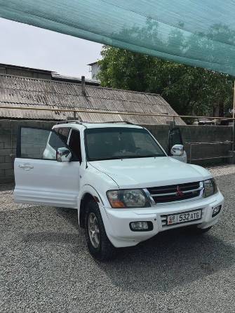 Mitsubishi Montero III 3.5 AT 4WD