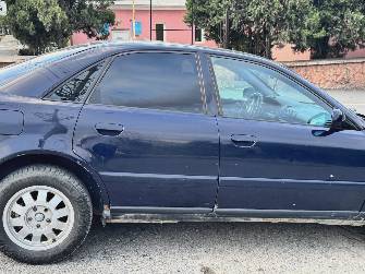 Audi A4 I (B5) Рестайлинг 1.8 MT