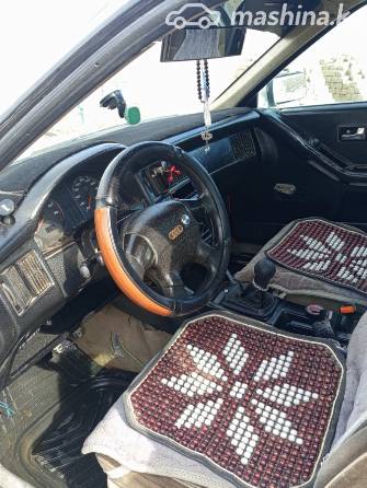 Audi 80 IV (B3) 2.0 MT