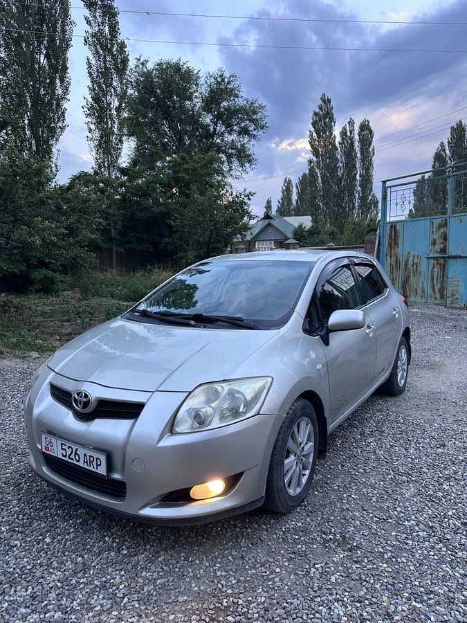 Toyota Auris I 1.6 AT