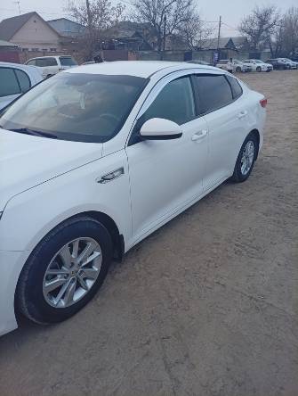 Kia K5 II 2.0 AT