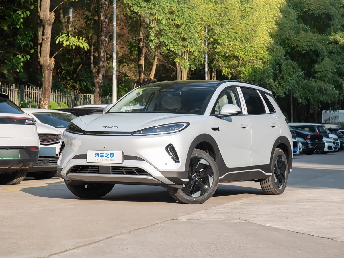 BYD Sea Lion 05 I Рестайлинг 60.9 kWh Electro AT