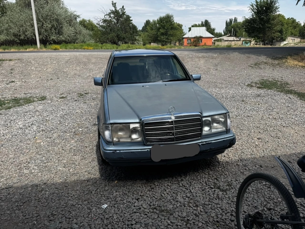 Открыть фото Mercedes-Benz W124 230 2.3 MT