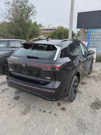 Volkswagen Tiguan III (China Market) 2.0 AMT 4WD