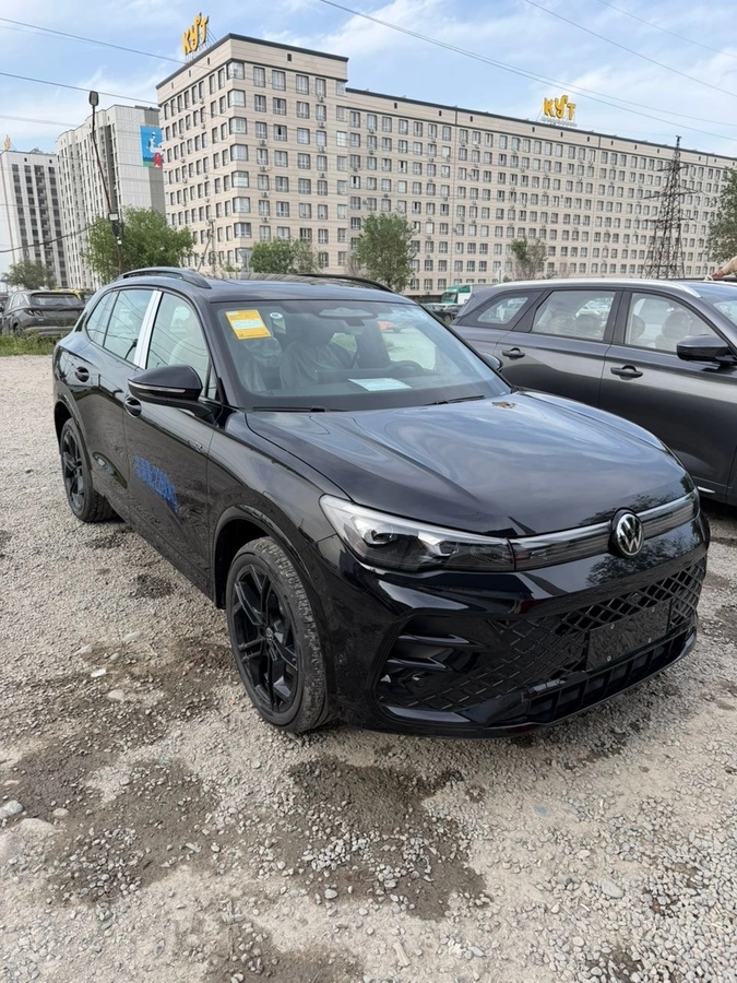 Volkswagen Tiguan III (China Market) 2.0 AMT 4WD