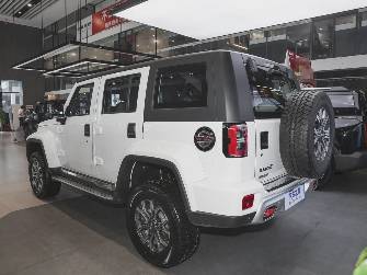 BAIC BJ40 I Рестайлинг 2.0 AT 4WD