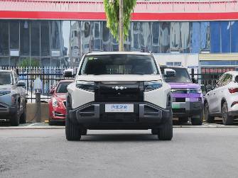 BYD FangChengBao Leopard 3 Electro AT 4WD