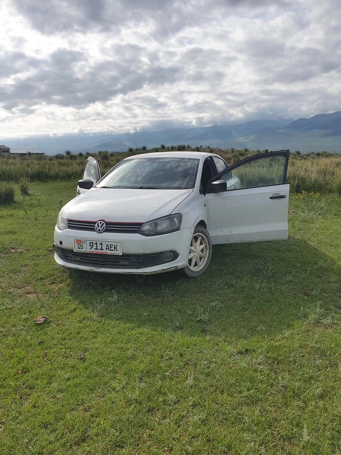Volkswagen Polo V 1.6 MT