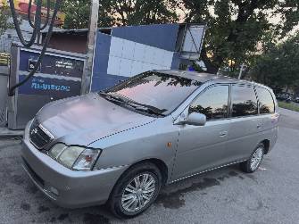 Toyota Gaia 2.0 AT