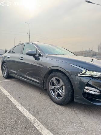 Kia K5 III LPi 2.0 AT