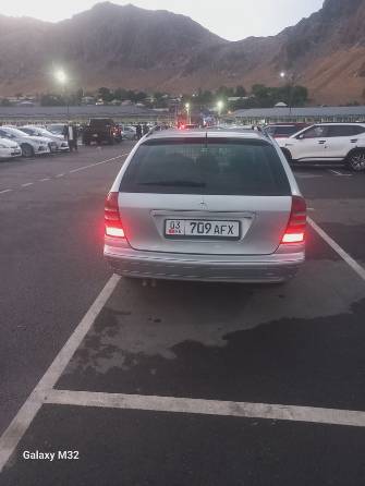 Mercedes-Benz C-Класс II (W203) 240 2.6 AT