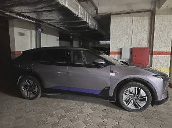 HiPhi Y 76.6 kWh Electro AT