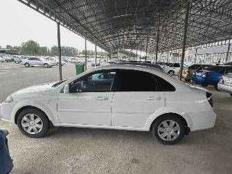 Daewoo Gentra II 1.5 MT