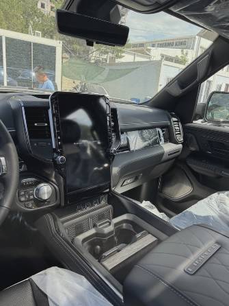 Dodge RAM RAM 1500 V Quad Cab 3.6 AT 4WD