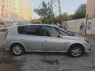Toyota Opa I 1.8 AT