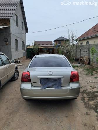 Toyota Avensis II 1.8 MT