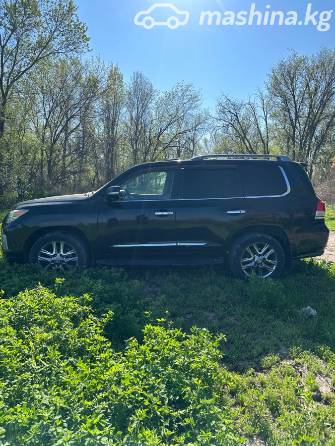 Lexus LX III 570 5.7 AT 4WD