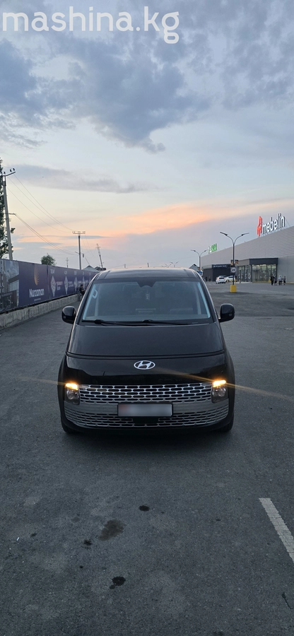 Hyundai Staria 2.2d AT
