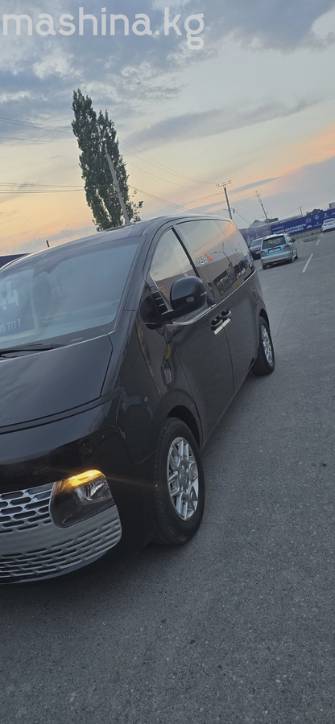 Hyundai Staria 2.2d AT