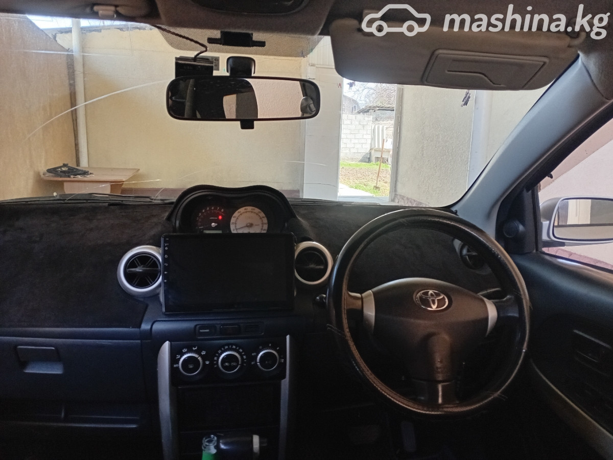 Toyota Ist I 1.3 AT