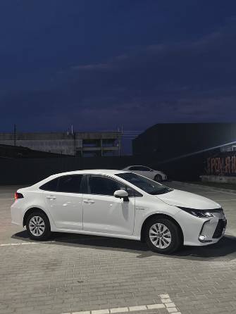 Toyota Corolla XII (E210) Sporty 1.8hyb CVT
