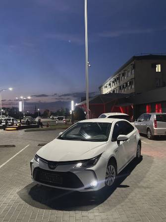 Toyota Corolla XII (E210) Sporty 1.8hyb CVT
