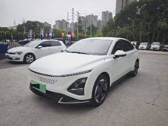 Wuling Starlight 1.5hyb AT