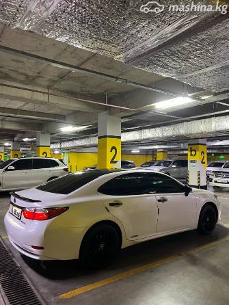 Lexus ES VI 300h 2.5hyb CVT