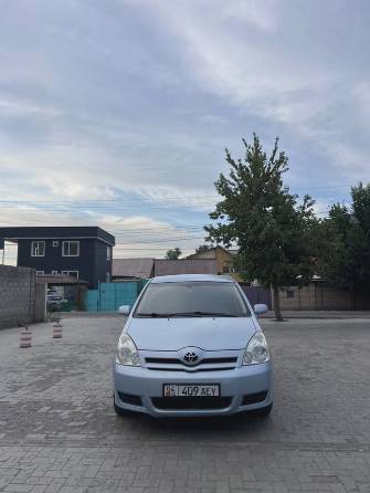 Toyota Corolla Verso I Рестайлинг 1.8 AT