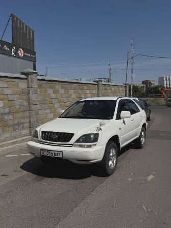 Toyota Harrier I (XU10) Рестайлинг 3.0 AT 4WD