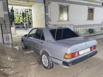 Mercedes-Benz 190 (W201) Mercedes-Benz 190 (W201) 2.0 MT