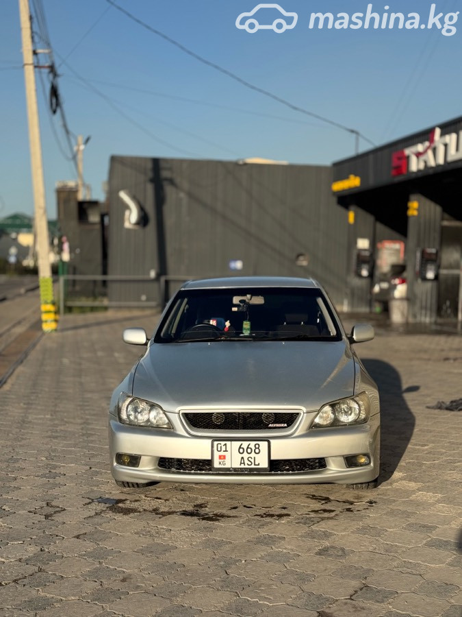 Открыть фото Toyota Altezza 2.0 AT