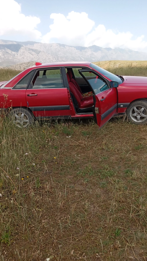 Открыть фото Audi 100 III (C3) 2.2 MT