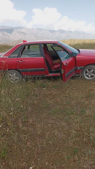 Audi 100 III (C3) 2.2 MT
