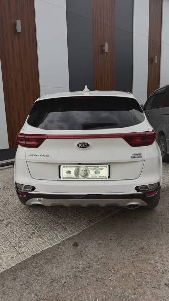 Kia Sportage IV Рестайлинг 1.6d AMT 4WD