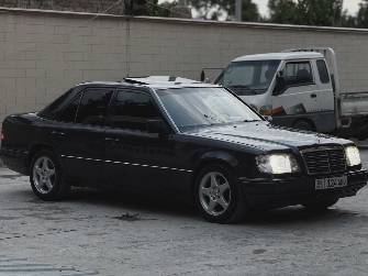 Mercedes-Benz E-Класс I (W124) 220 2.2 AT