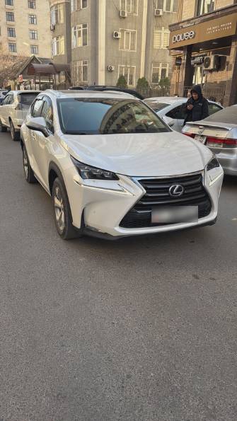 Lexus NX I 300h 2.5hyb CVT 4WD