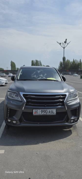 Lexus LX III 570 5.7 AT 4WD