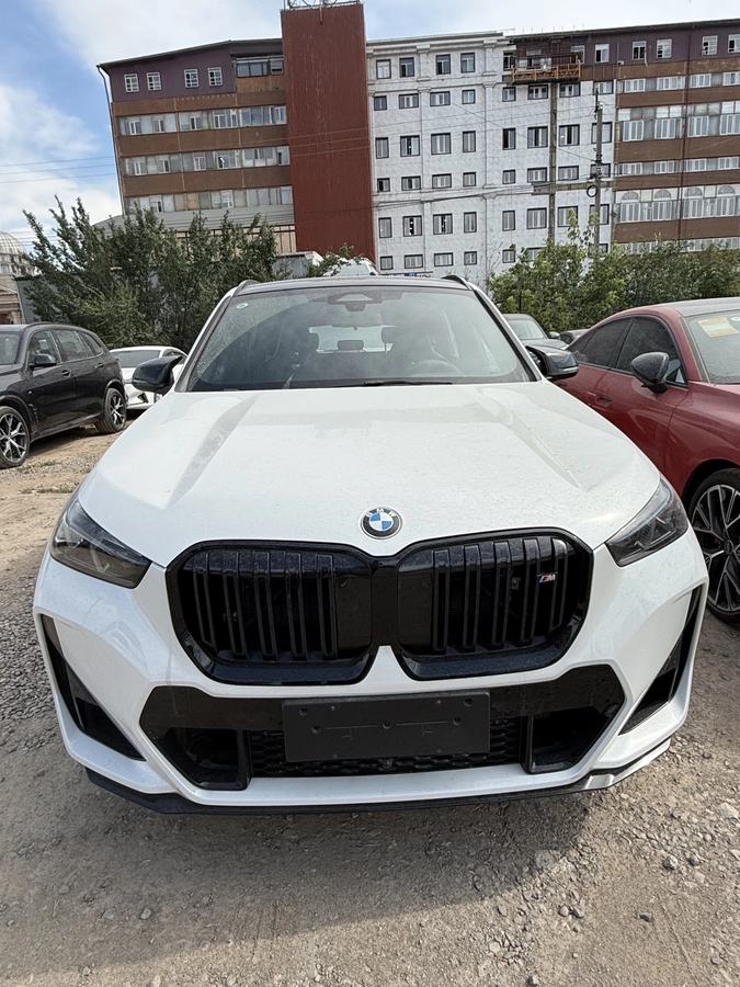 Открыть фото BMW X1 III (U11/U12) M35Li 2.0 AMT 4WD