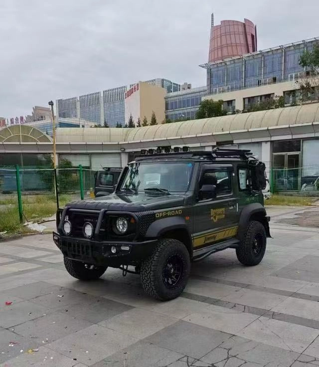 Suzuki Jimny IV 1.5 AT 4WD