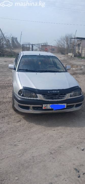 Toyota Avensis I 1.8 MT