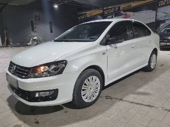 Volkswagen Polo V Рестайлинг 1.6 AT