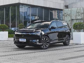 Dongfeng eπ 008 82.28 kWh 1.5hyb AT 4WD