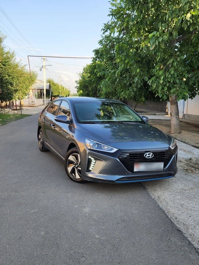 Открыть фото Hyundai IONIQ 1.6hyb AMT