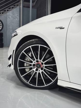 Mercedes-Benz A-Класс AMG II (W177) Рестайлинг 35 AMG 2.0 AMT 4WD