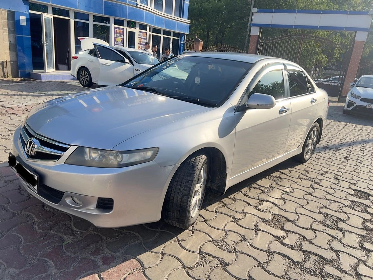Honda Accord VII Рестайлинг 2.4 AT